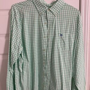 Men’s Southern Tide performance button down